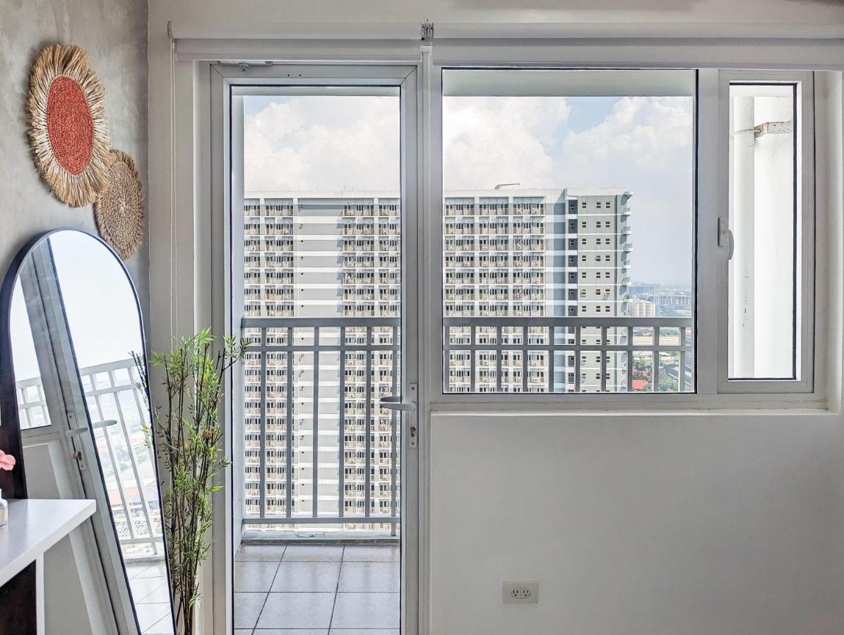 Studio Condo Manila By The Bay Roxas Blvd Near Us Embassy Exterior photo