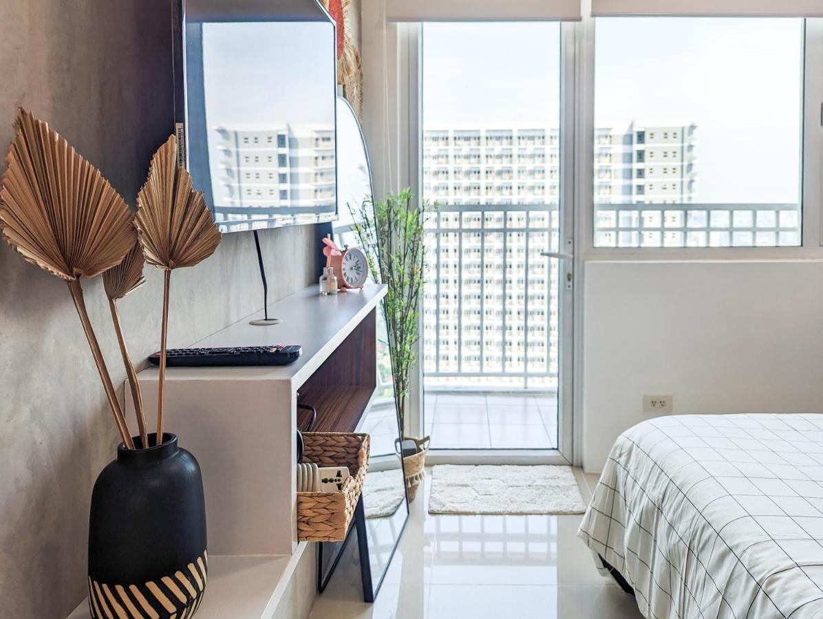 Studio Condo Manila By The Bay Roxas Blvd Near Us Embassy Exterior photo