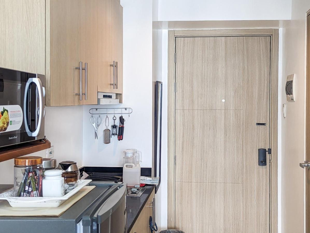 Studio Condo Manila By The Bay Roxas Blvd Near Us Embassy Exterior photo